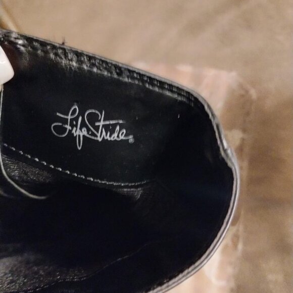 BLACK LEATHER KNEE HIGH BOOTS W/ELASTIC BACK - Picture 6 of 7